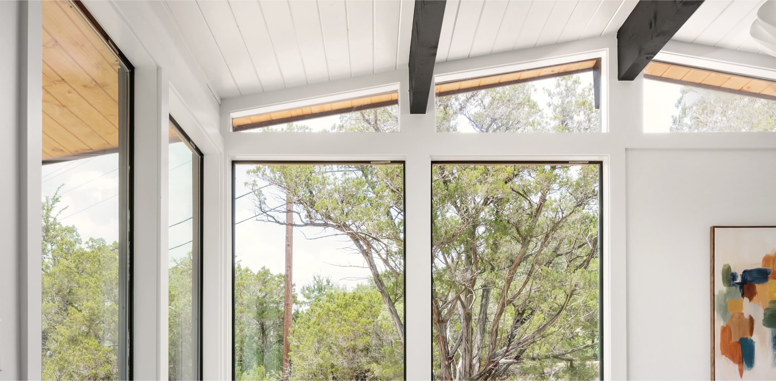 PGW_Interior_LivingRoom_4800_GeometicWindow_Black_IdeasInspiration_Module_2_1243x610_p217 Black Interior 4800 Geometric Non-Radius Shaped Windows