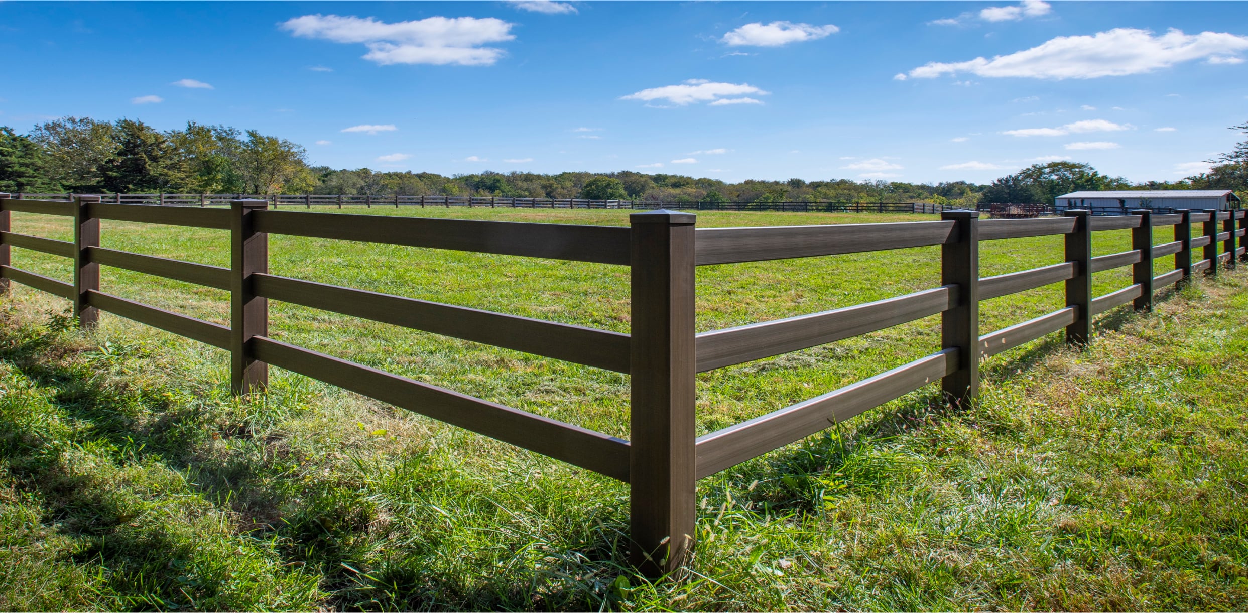 PFR_Exterior_RanchRail_ChesnutBrown_IdeasInspiration_Module_1_1243x610_p6 Ideas & Inspiration